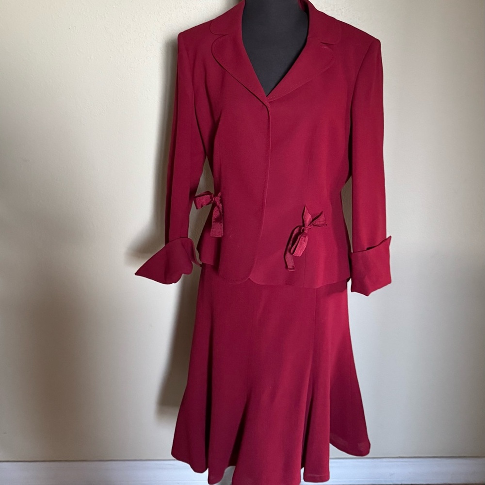 Albert Nipon Burgundy Blazer